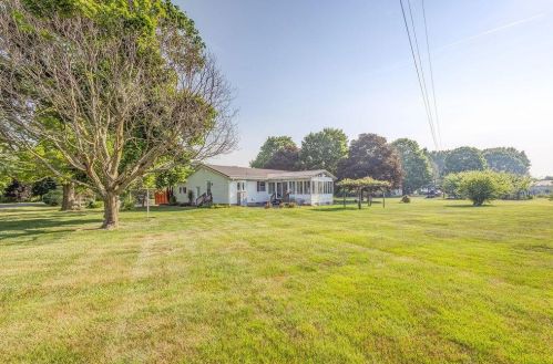 11860 Green Valley Rd, Mount Vernon OH  43050-9624 exterior