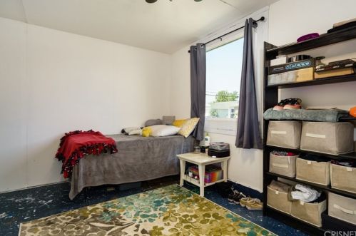 10414 Ferina St, Bellflower CA  90706-4121 exterior