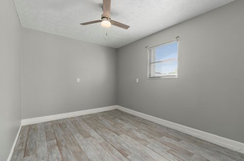 584 Greenway Ter, Port Saint Lucie FL  34983-2643 exterior