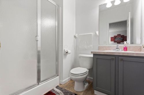2831 Crosshurst Ct, Darbydale OH  43123-8087 exterior