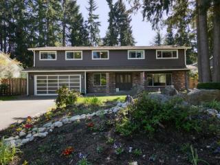 2512 32nd Ave, Puyallup, WA 98374-4117
