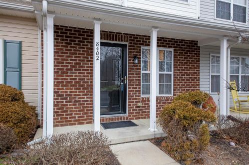8402 Varden Ct, Blacklick, OH 43004-7164