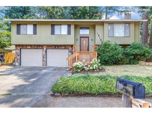 18165 Van Fleet Ave, Sandy, OR 97055-8389