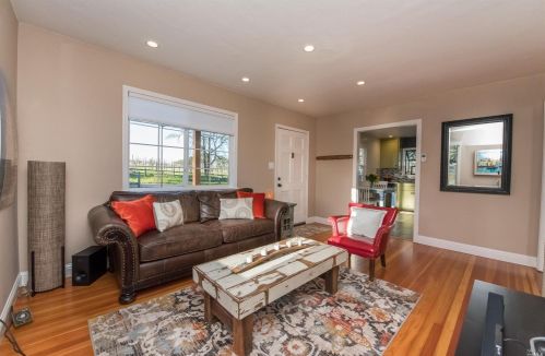 1983 Olivet Rd, Santa Rosa CA  95401-3810 exterior