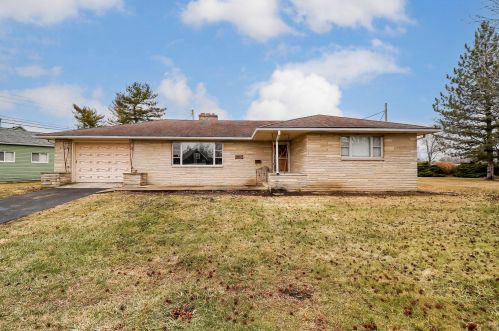 3541 Sunshine Pl, Darbydale, OH 43123-3012