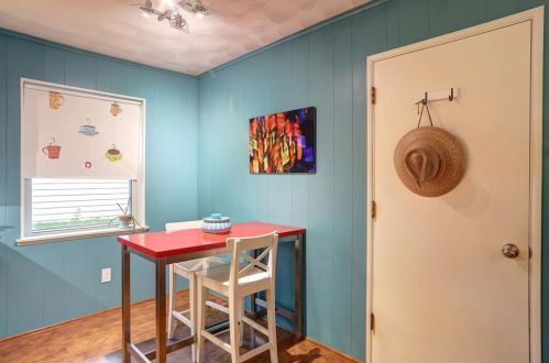 9905 Estate Ln, Dallas TX  75238-2130 exterior