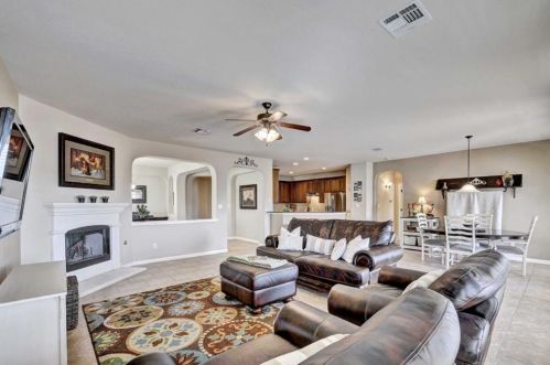 213 Seminole Canyon Dr, Georgetown TX 78628-7201 exterior