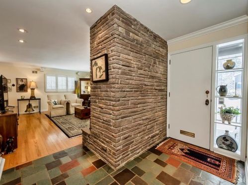 1770 Helen Dr, Pittsburgh, PA 15216-1152