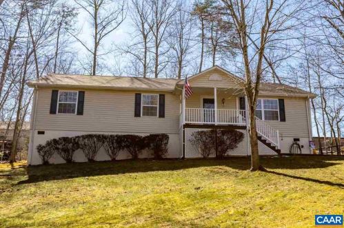 33 Hopi Way, Bybee, VA 22963-3166