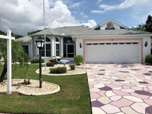 1608 Brookton Green Dr, Ruskin, FL 33573-4848