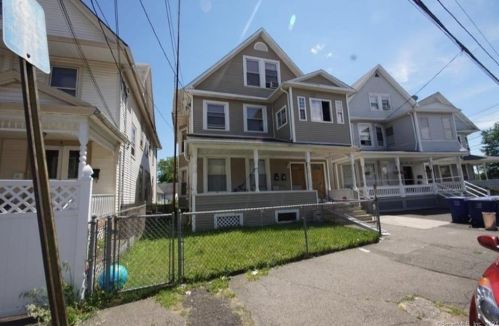305 Cottage St, Bridgeport, CT 06605-1511