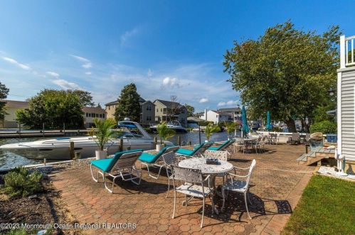 46 Perry Dr, Bricktown NJ  08723-7522 exterior