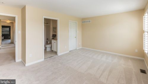 30 Chelsea Ct, Glen Mills PA  19342-1785 exterior