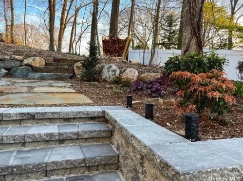 26 Patchogue Rd, Scotts Beach NY  11789-1422 exterior