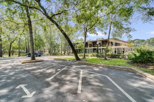 410 Tennis Ln, Lake Mary FL  32746-2526 exterior