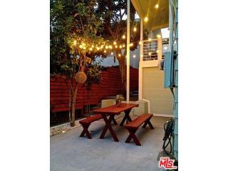415 Avenue 37, Los Angeles, CA 90065-2503