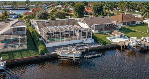 107 Morning Star Cay, Naples, FL 34114-9604