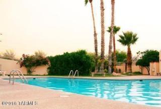 2504 Ironwood Ridge Dr, Tucson, AZ 85745-1075