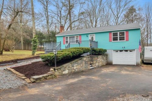 183 Moodus Rd, Moodus, CT 06469-1148