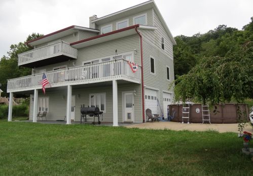 10085 State Road 156, Patriot, IN 47038-9674