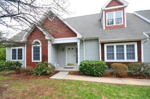 9 Pond Rd, Bloomfield, CT 06002-5004