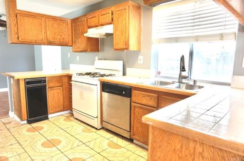 1867 Avenida San Sebastian, Perris CA 92571-3459 exterior