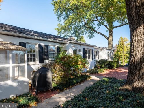 1606 Windybush Rd, Wilmington DE  19810-4442 exterior