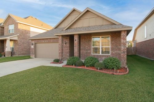 2308 Gutierrez Dr, Fort Worth, TX 76177-7257