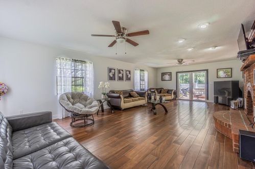 1128 Chert Rock Trl, Wimauma FL  33598-6306 exterior