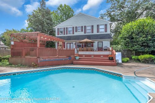 805 Grassmere Ave, Tinton Falls, NJ 07712-4283
