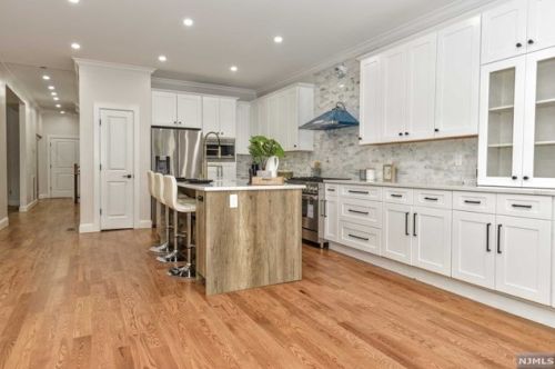 159 Irving St, Ridgewood NJ 07450-3319 exterior