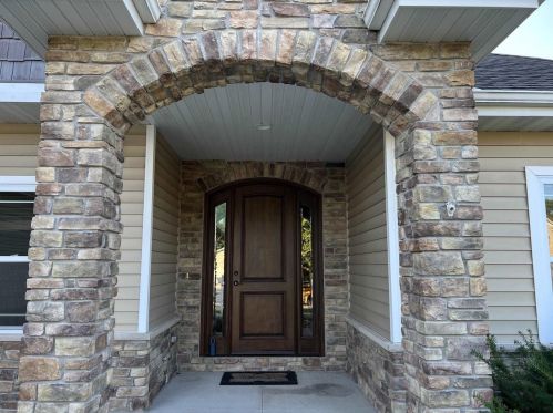 1036 Faversham Way, Green Bay, WI 54313-7491