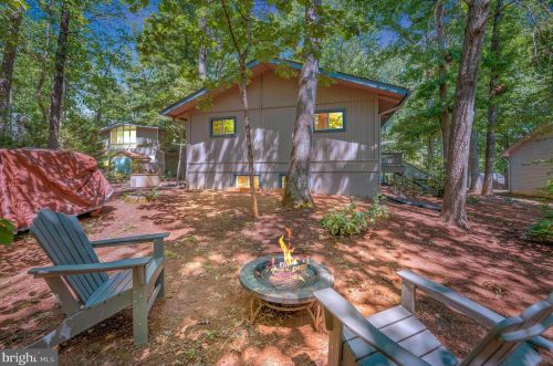 120 Hillside Dr, Locust Grove VA 22508-5233 exterior