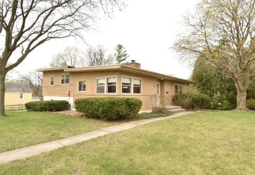 6777 Grange Ave, Greendale, WI 53129-1300