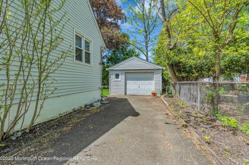 407 Berkshire Rd, Ridgewood NJ 07450-5533 exterior