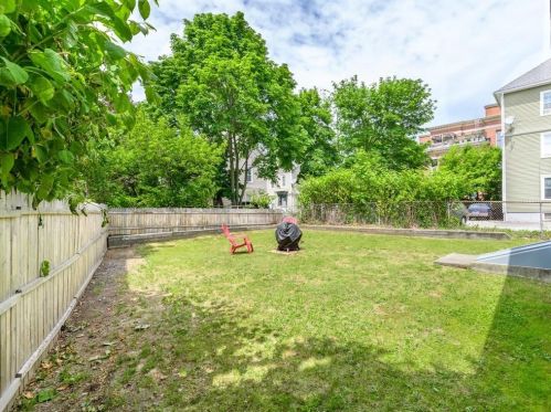 119 Regent Ave, Providence RI  02908-5430 exterior