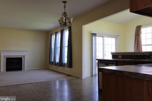 132 Parkers Dr, Dover DE  19904-1467 exterior