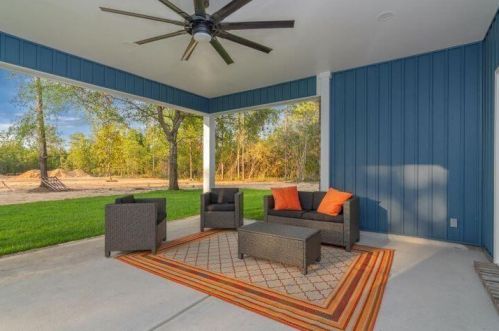 000 Sparkleberry Ln, Freeport, FL 32439-4210