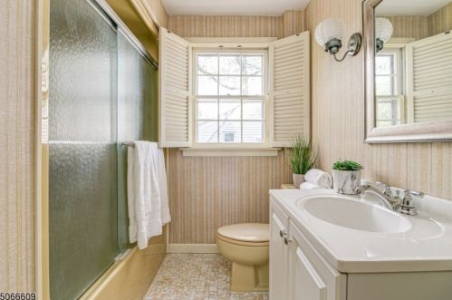 77 Willoughby Rd, Fanwood NJ  07023-1244 exterior