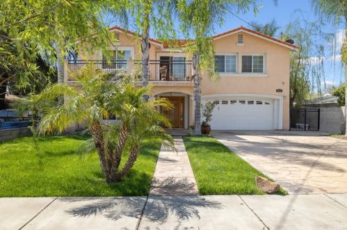 1031 11th St, San Bernardino, CA 92411-2307