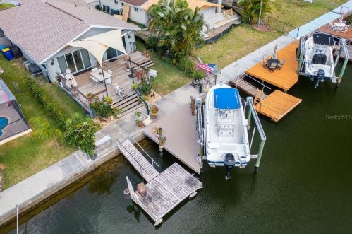 4930 Pompano Dr, New Port Richey, FL 34652-4497
