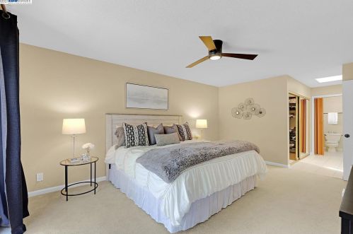 7426 Stonedale Dr, Pleasanton CA  94588-3737 exterior