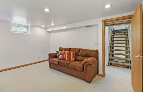 7846 15th Ave, Kenosha WI  53143-5973 exterior