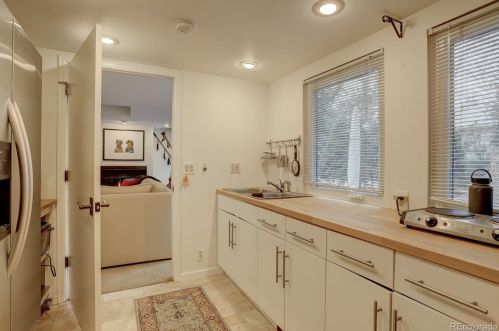 2475 Jackson St, Denver CO 80210-5638 exterior