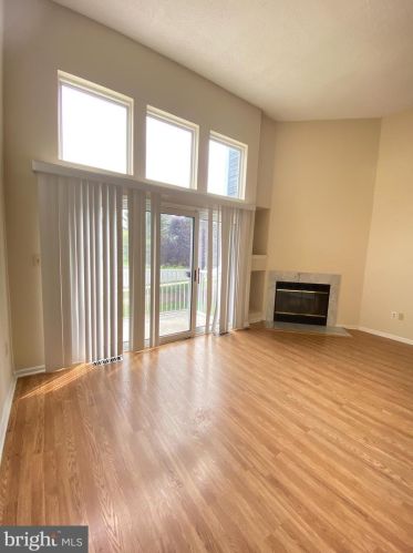 75 Shrewsbury Pl, Princeton NJ  08540-6315 exterior