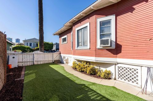 515 24th St, San Diego CA  92102-2919 exterior