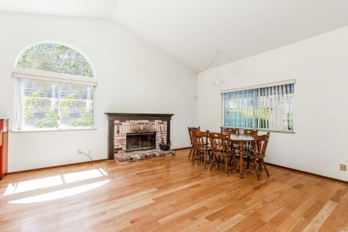 581 Tehuacan Rd, Ukiah CA  95482-4197 exterior