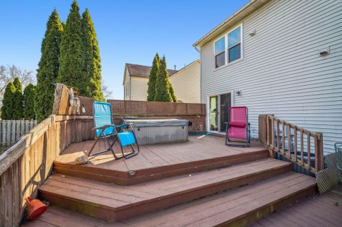 2552 Willowgate Rd, Darbydale OH  43123-1589 exterior