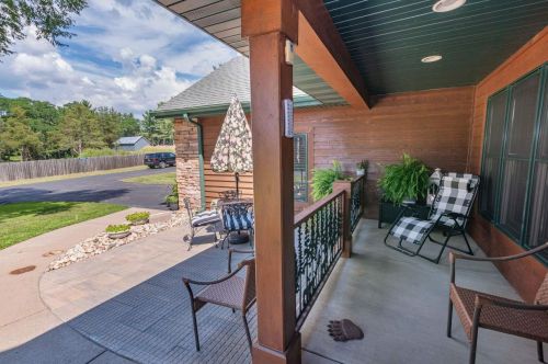 1103 Grand Pines Cir, Wisconsin Dells, WI 53965-8580