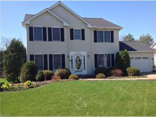 566 Montgomery Dr, Brunswick, OH 44212-2000
